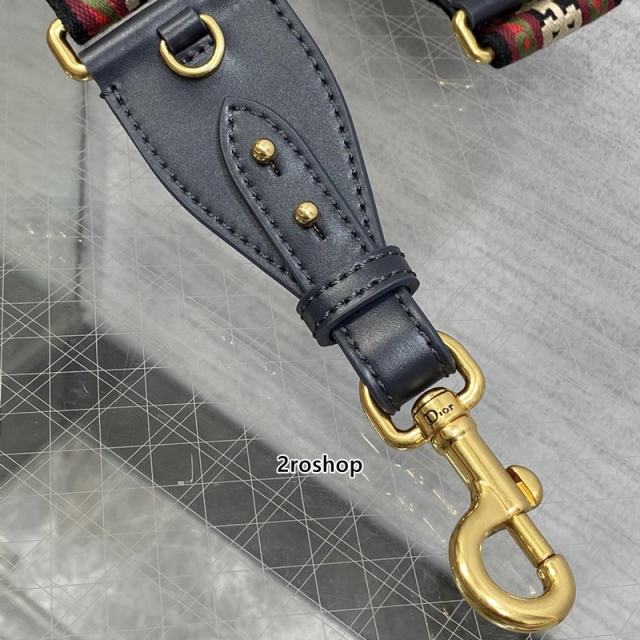 디올자수스트랩오블리크메달레드