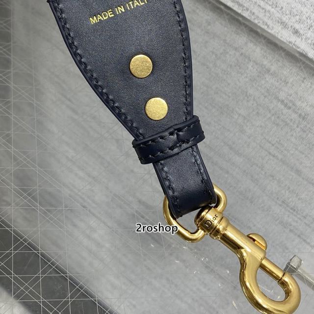 디올자수스트랩오블리크메달블루