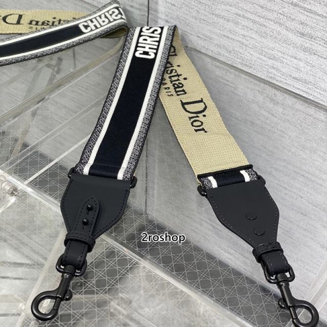 디올자수스트랩울트라매트블랙