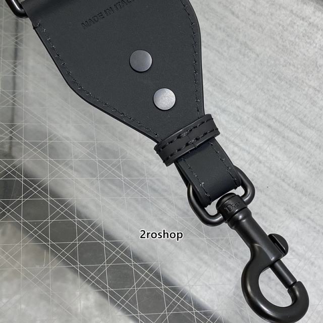 디올자수스트랩울트라매트블랙