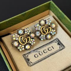 GUCCI 피어싱