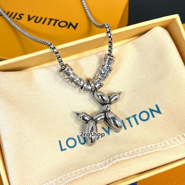 LV 목걸이