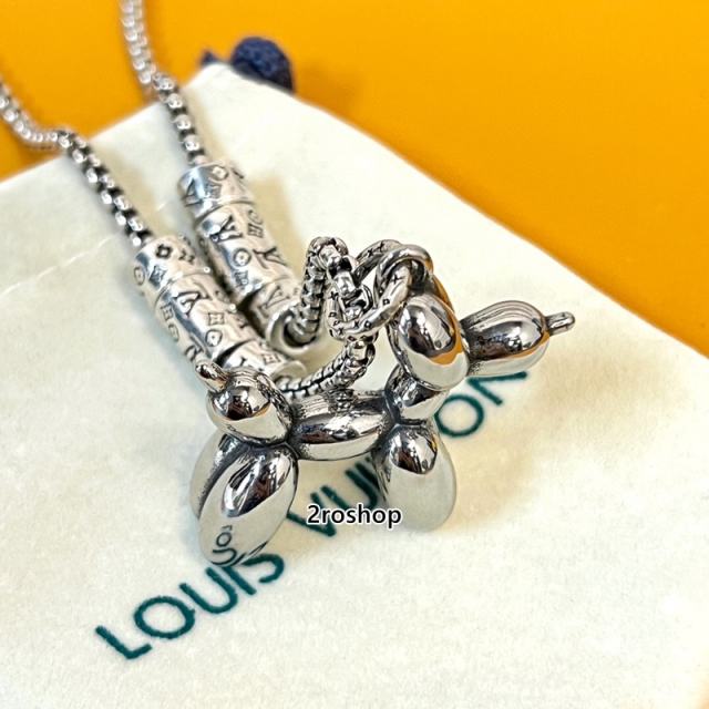 LV 목걸이