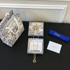DIOR 목걸이