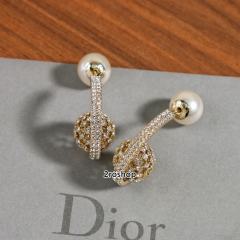 DIOR 피어싱