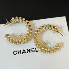 CHANEL 피어싱