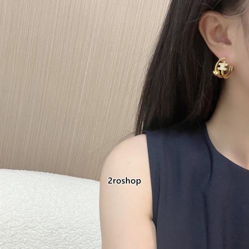 CELINE 피어싱