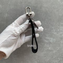 LV 키링
