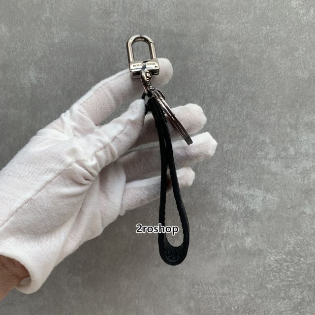 LV 키링