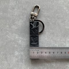 LV 키링