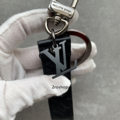 LV 키링