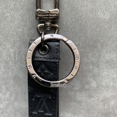 LV 키링