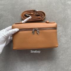 로로피아나클러치