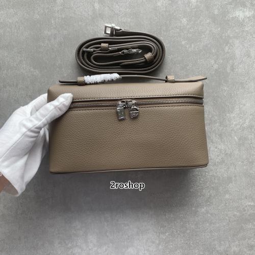 로로피아나클러치