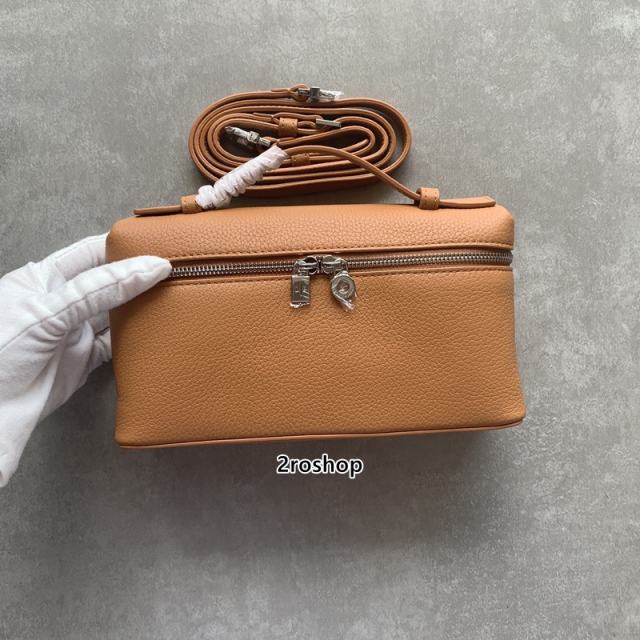 로로피아나클러치