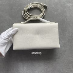 로로피아나클러치