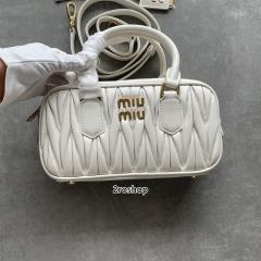미우미우마테라쎄탑핸들백22cm