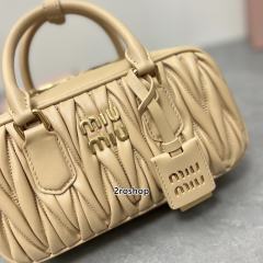 미우미우마테라쎄탑핸들백22cm