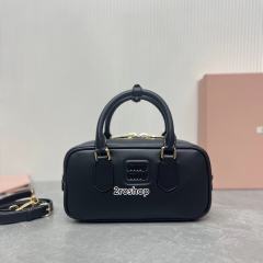 미우미우아르카디가죽백22cm
