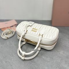 미우미우마테라쎄탑핸들백27cm
