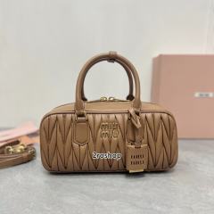 미우미우마테라쎄탑핸들백27cm