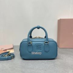 미우미우아르카디가죽백22cm