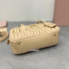 미우미우마테라쎄탑핸들백22cm