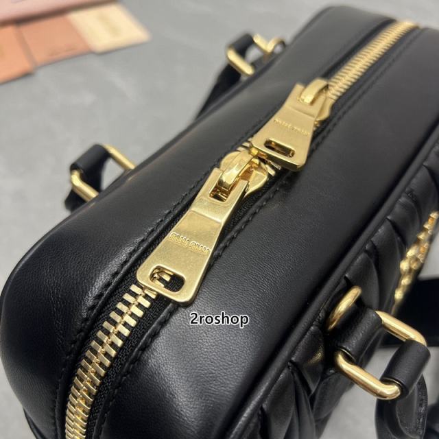 미우미우마테라쎄탑핸들백22cm