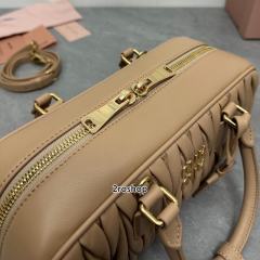 미우미우마테라쎄탑핸들백27cm