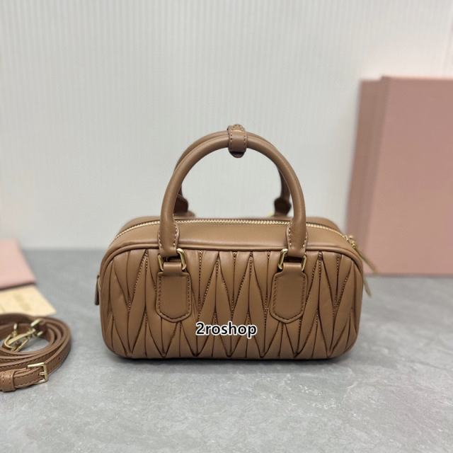 미우미우마테라쎄탑핸들백22cm
