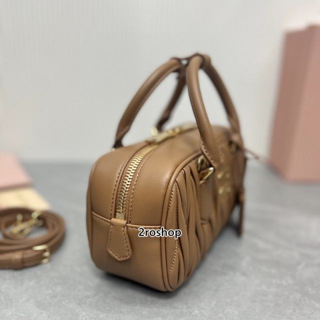 미우미우마테라쎄탑핸들백22cm