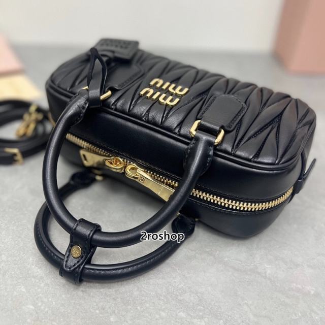 미우미우마테라쎄탑핸들백22cm