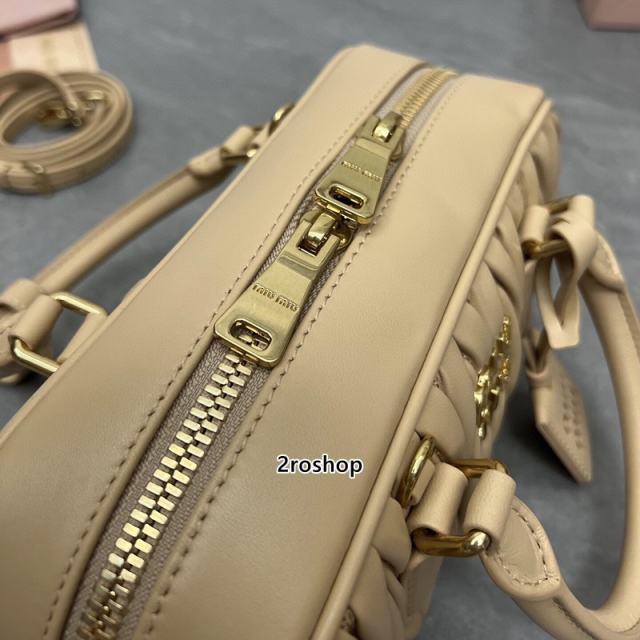 미우미우마테라쎄탑핸들백22cm