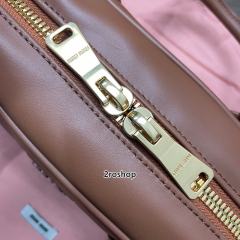 미우미우아르카디가죽백27cm