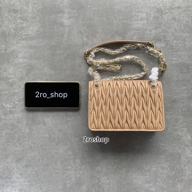 미우미우숄더백