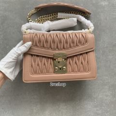 미우미우숄더백