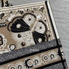 디올북토트백라지