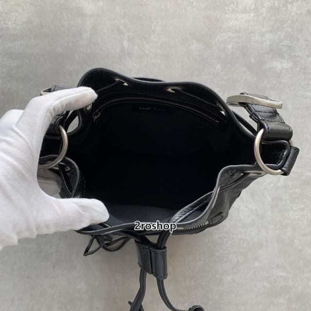 발렌시아가버킷백