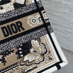 디올북토트백스몰