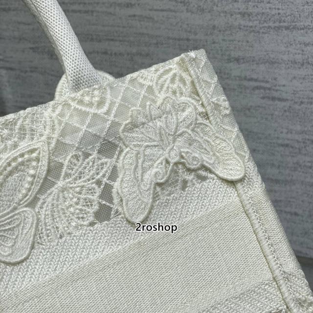 디올북토트백스몰