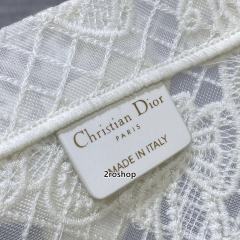 디올북토트백미듐