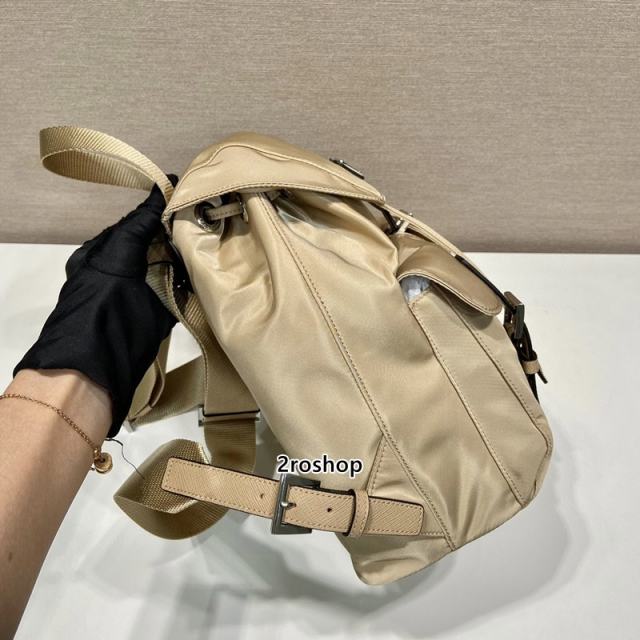프라다백팩스몰베이지