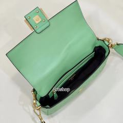 펜디바게트백미듐