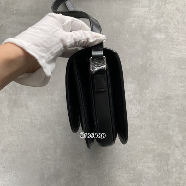 셀린느트리오페크로스백블랙