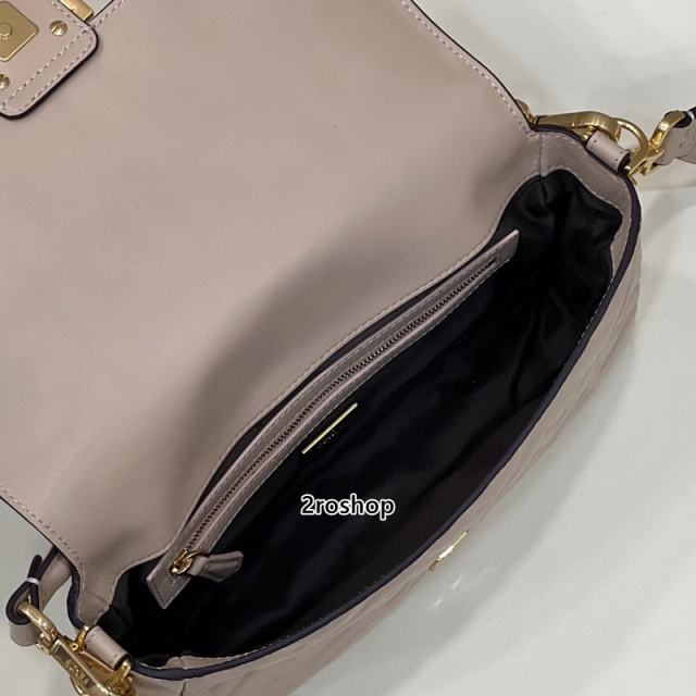 펜디바게트백미듐