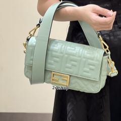 펜디바게트백미듐