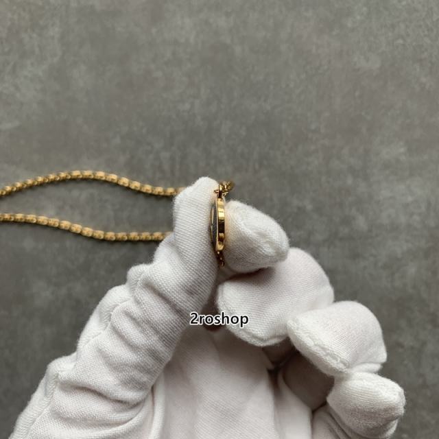 디올목걸이