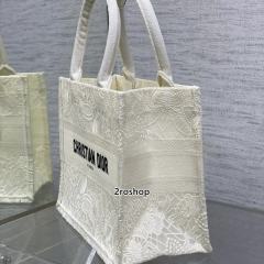 디올북토트백스몰화이트