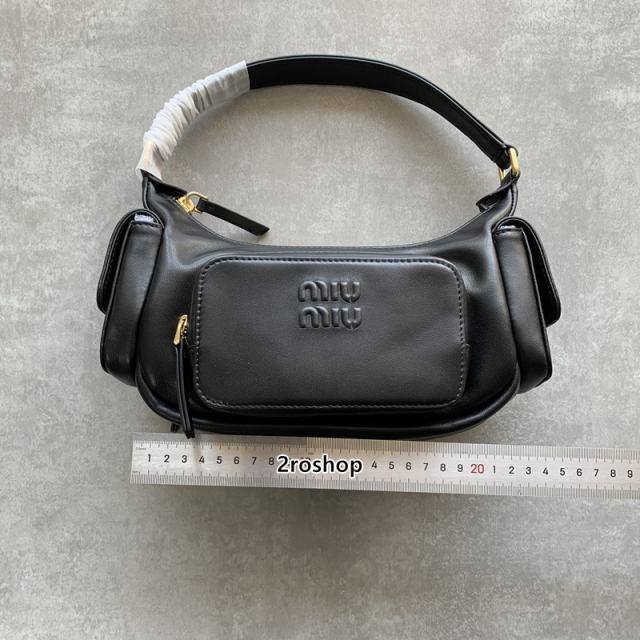 미우미우포켓백블랙