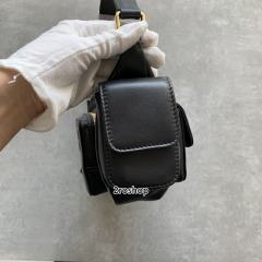 미우미우포켓백블랙